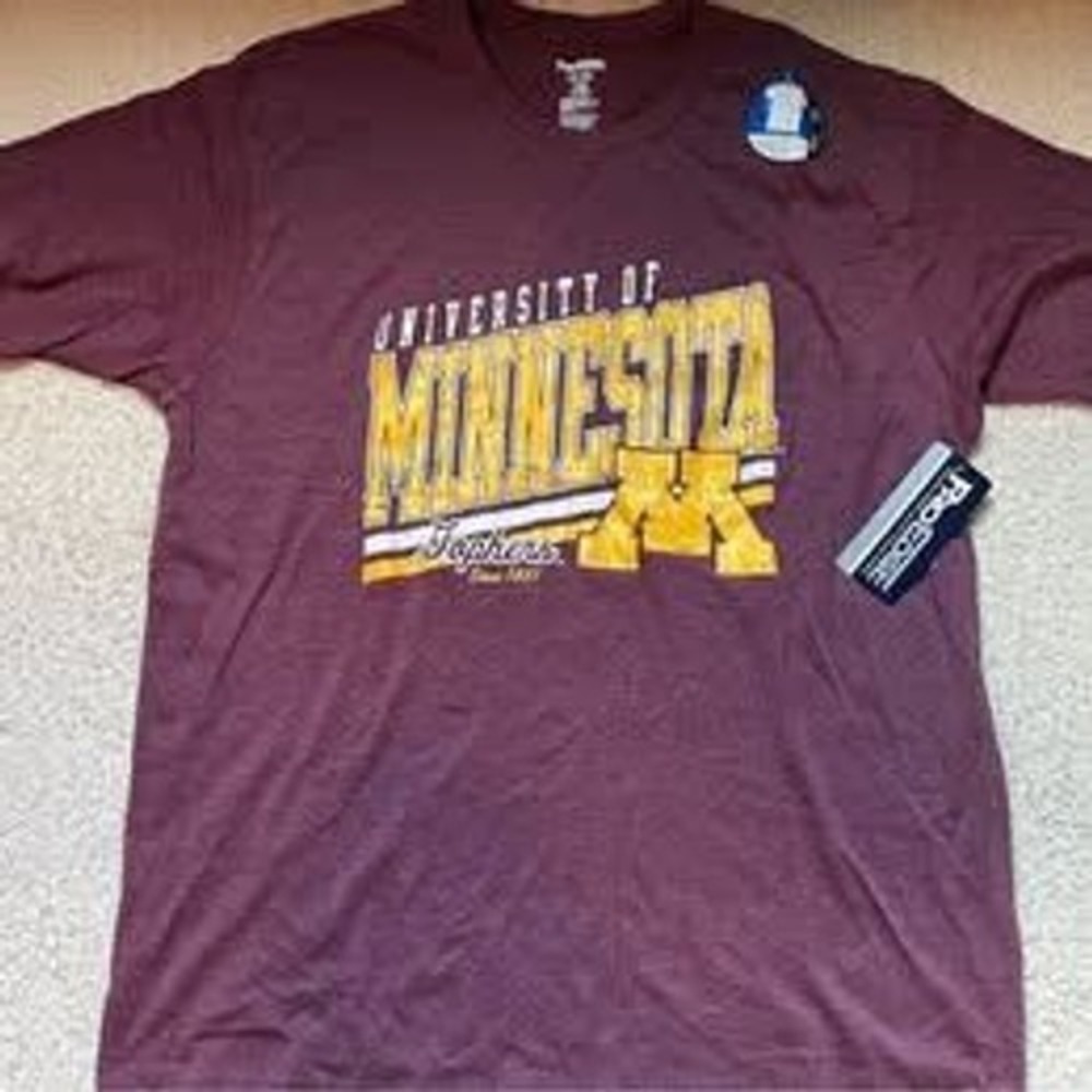New University of Minnesota Golden Gophers T-Shirt Adult XL